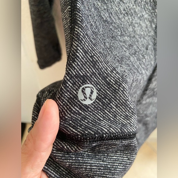 NWOT Lululemon Race Your Pace Long Sleeve size 4 - Picture 4 of 5